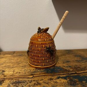 Ceramic Honey Pot with Dipper
